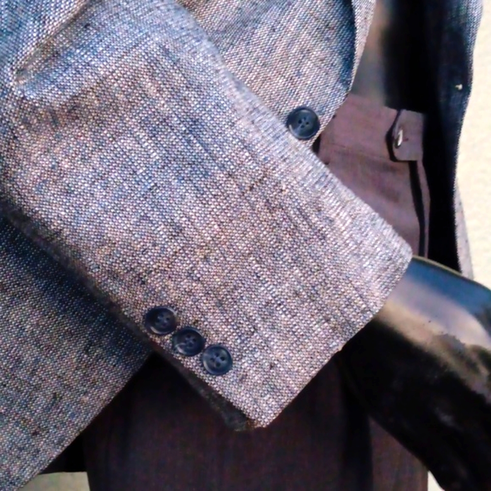 WALL STREET COLLECTION MEN'S PURE LUXURY SILK (2) BUTTON BLAZER (SLOVAKIA)